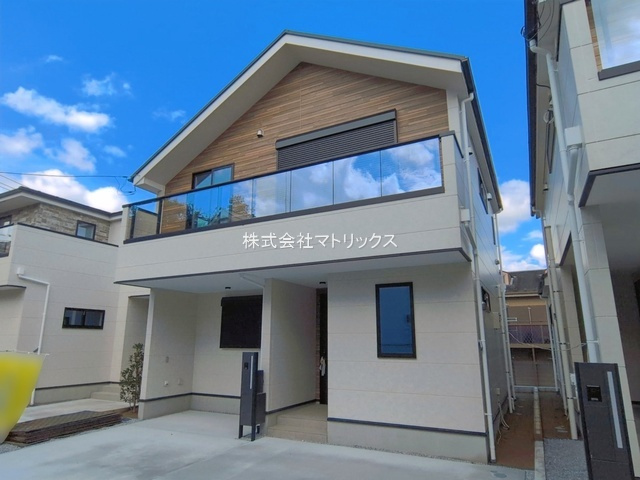 板橋区成増4丁目　土地33坪超　ZEH水準住宅　全3棟の外観|2号棟