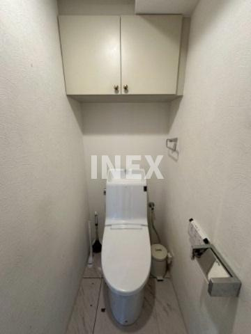 横浜市南区西中町１丁目の賃貸マンションのトイレ