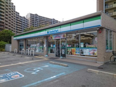 【周辺】 | ユウパレス和泉中央 | ファミリーマート様まで600m