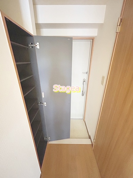 ヴィラフェリーチェの玄関