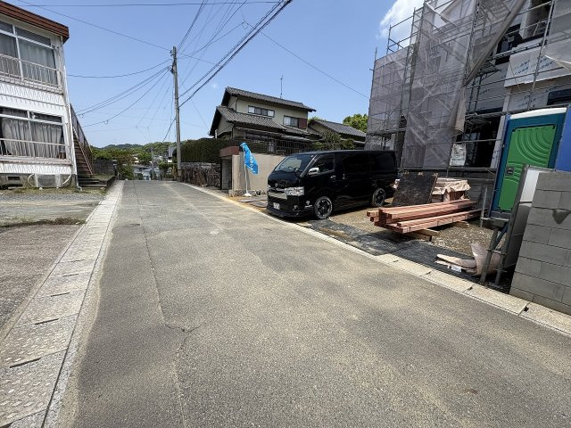 【その他】 | 糟屋郡須恵町須恵24期　1号棟（全1棟）【仲介手数料無料・0円】 | 現地写真。前面道路です。