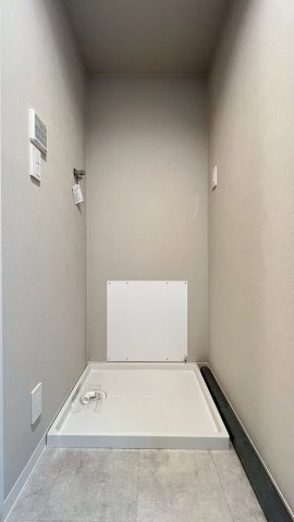 コスモ西宮のランドリースペース|洗濯機置き場