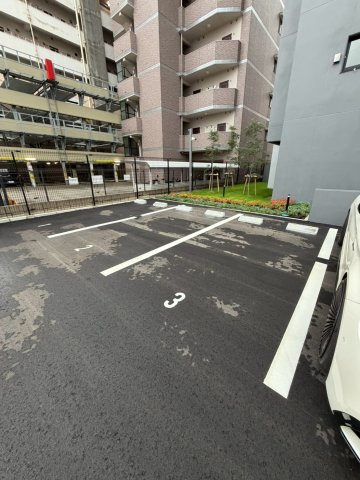 S-RESIDENCE高岳bresa(ブレサ)の駐車場
