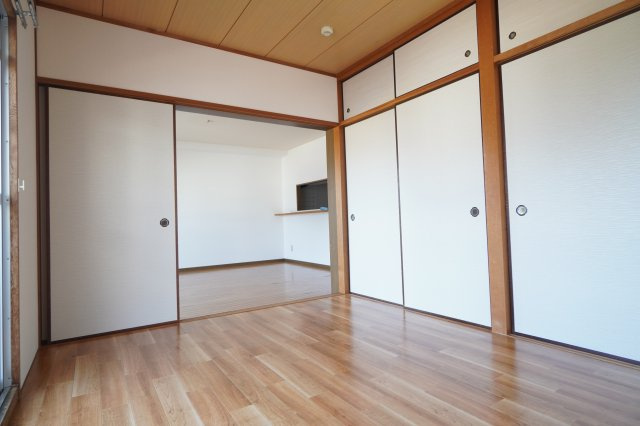 ラヴァーズガーデンⅡの内装