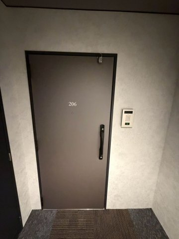 S-RESIDENCE高岳bresa(ブレサ)の玄関