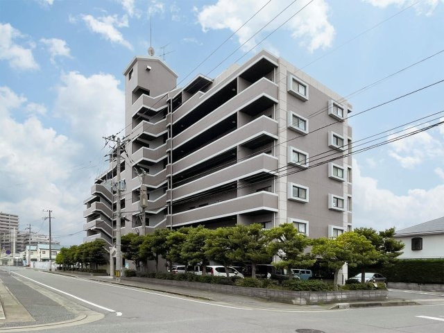 プレザント博多南の外観|落ち着いた雰囲気の外観です