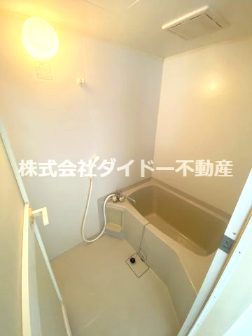 エクセレントハイム楽市Ｂの浴室