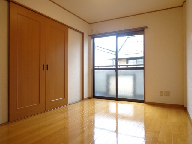 【寝室】