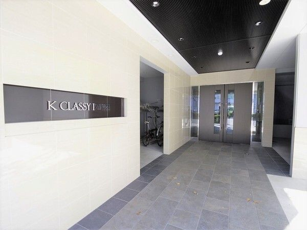 ＫＣＬＡＳＳＹＩＺＵＭＩのエントランス