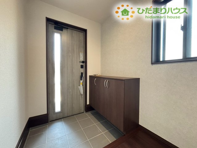 深谷市緑ケ丘　第3期　新築一戸建て　クライン　01の庭|お手入れがしやすくすっきりとした庭スペースです！砂利が敷かれているため泥はねが少なく、敷地周りを綺麗に保てますよ。お子様と遊んだり、ちょっとしたガーデニングを楽しんだりと幅広く活用できます♪