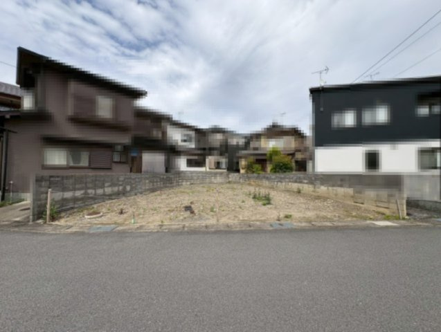 亀岡市篠町柏原の前面道路含む現地写真|前面道路との高低差もございません！