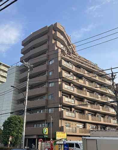 グローリオ十条の外観
