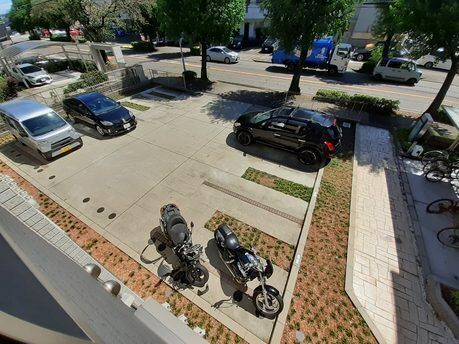 ウエストコート赤城の駐車場
