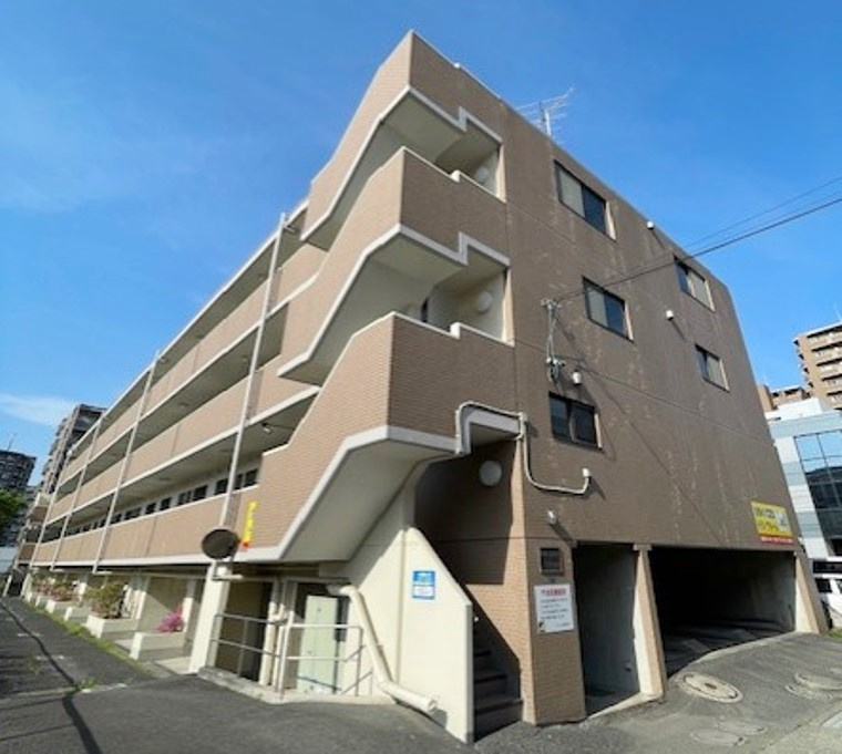 厚木・コアラマンションの外観