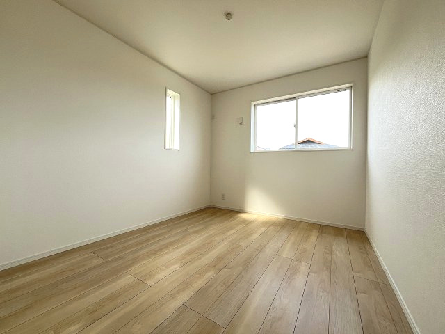 【子供部屋】 | 福岡市早良区梅林7丁目第6　2号棟（全4棟）【仲介手数料無料・0円】 | 現地写真。