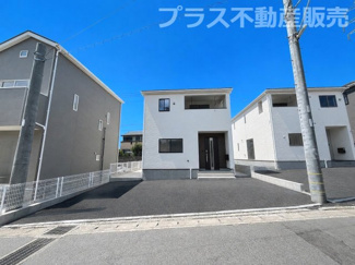 【外観】 | 現地写真。同じ物件を見るなら、プラス不動産販売にお任せ下さい。