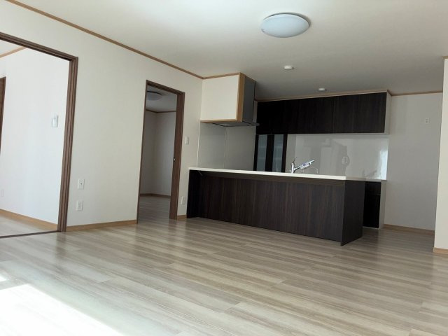 【居間・リビング】の画像