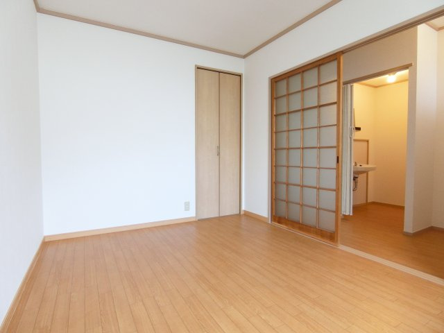 アオイハイツの洋室