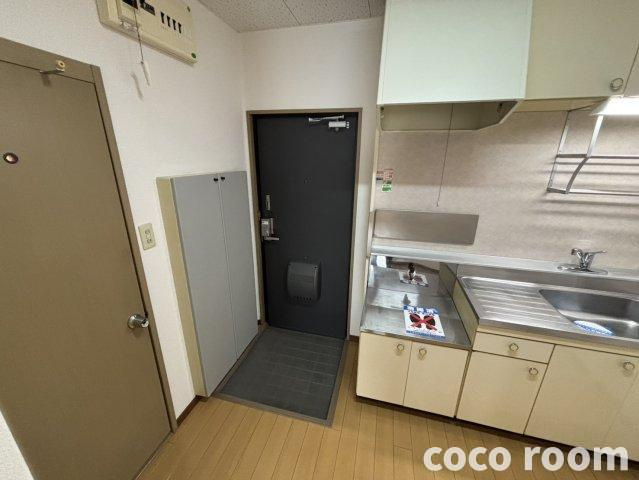 リバーサイド の玄関