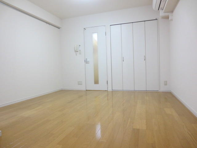 フラット日吉の寝室