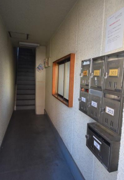 足立区千住大川町の賃貸マンションのエントランス