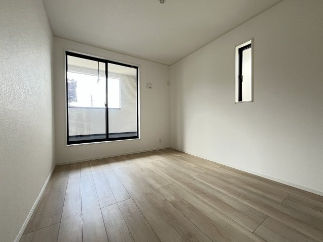 【寝室】 | 福岡市早良区梅林7丁目第6　4号棟（全4棟）【仲介手数料無料・0円】 | 施工例。施工例は完成時と異なる場合があります。