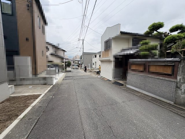 【その他】 | 福岡市早良区梅林7丁目第6　4号棟（全4棟）【仲介手数料無料・0円】 | 現地写真。前面道路です。
