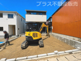 【外観】 | 現地写真。同じ物件を見るなら、プラス不動産販売にお任せ下さい。