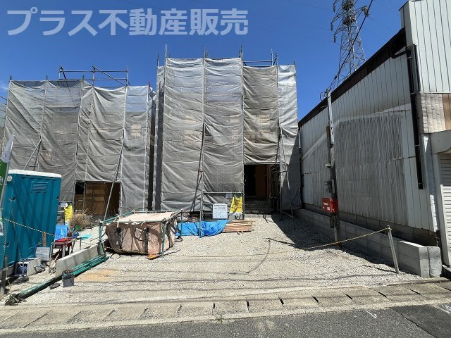 【外観】 | 福岡市早良区梅林7丁目第6　4号棟（全4棟）【仲介手数料無料・0円】 | 現地写真。プラス不動産販売なら、現場の全ての棟をまとめてご見学頂けます。