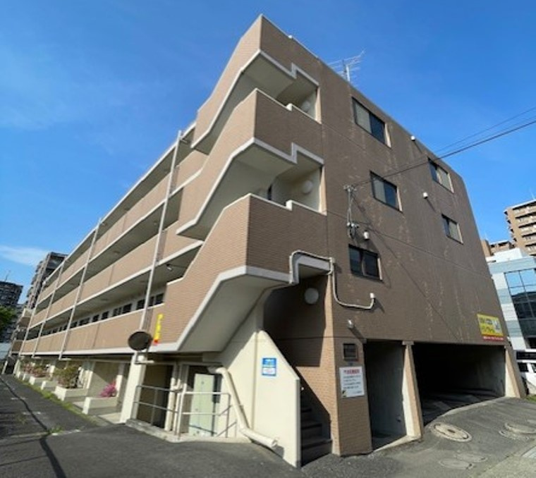 厚木・コアラマンションの外観