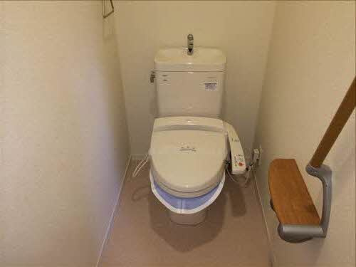 IKメゾンA棟のトイレ|写真は同物件別部屋のものとなります