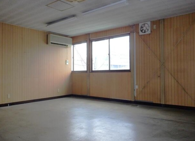 横浜市都筑区池辺町の倉庫