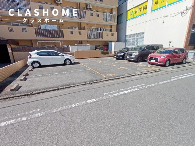 真栄マンション刈谷　　刈谷市の賃貸ならクラスホーム刈谷店の駐車場