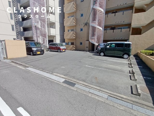 真栄マンション刈谷　　刈谷市の賃貸ならクラスホーム刈谷店の駐車場