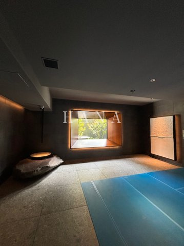 ONE ROOF RESIDENCE NISHINIPPORIのロビー