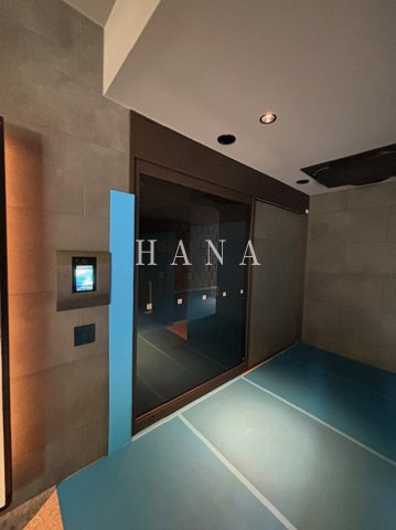 ONE ROOF RESIDENCE NISHINIPPORIのエントランス