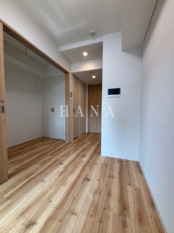 ONE ROOF RESIDENCE NISHINIPPORIの居間・リビング