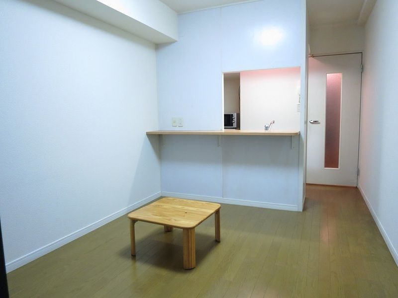 レオパレス小山の居間・リビング