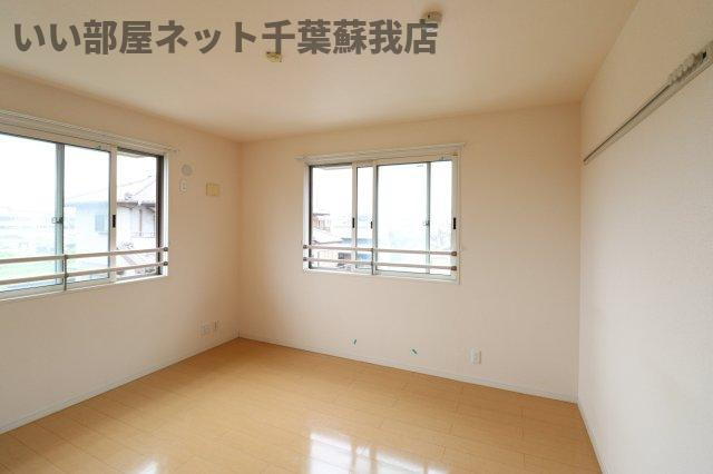 ハイツバンビスの洋室|広々とした洋室です
