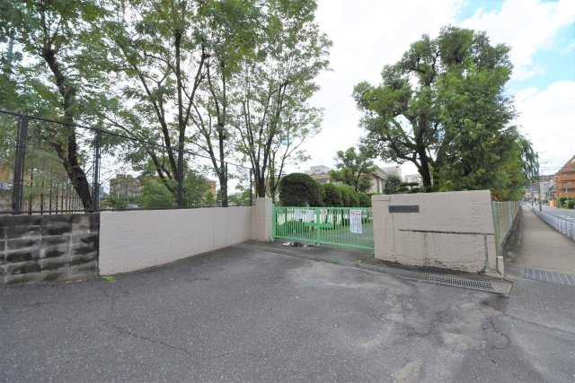 福岡市南区野多目2丁目第2-2棟（1号棟）の周辺|三宅中学校
