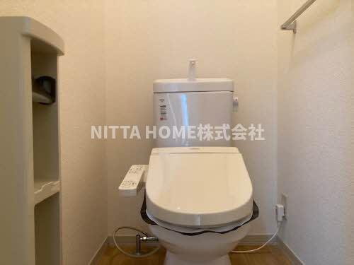 コーポ・ミネゾノ１，２のトイレ|暖房洗浄便座のトイレです★