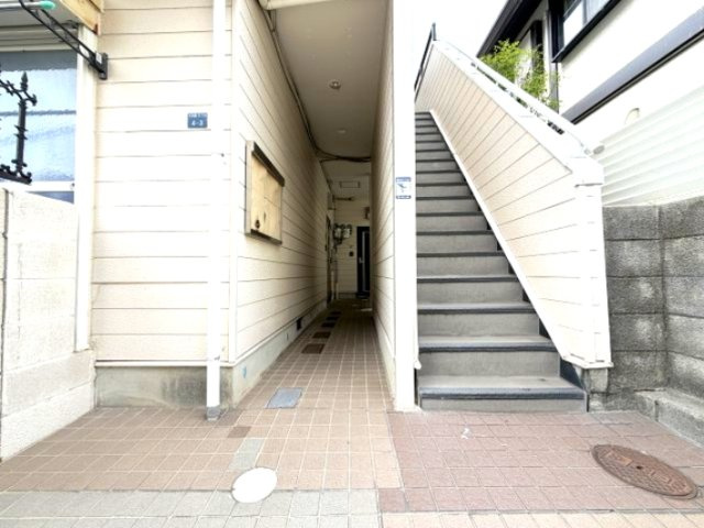 セントレジス王子公園のエントランス