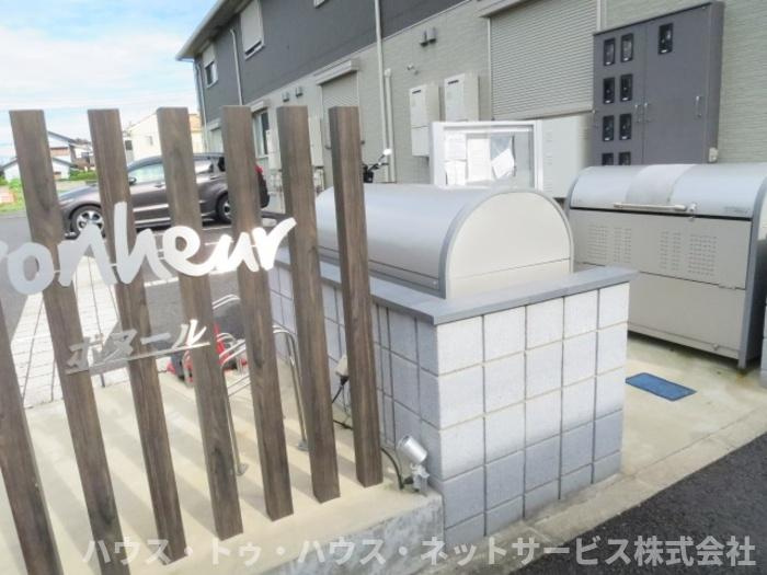 ボヌール新松戸　A棟のエントランス