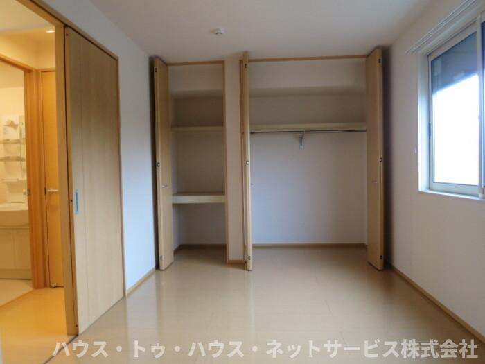 ボヌール新松戸　A棟の収納