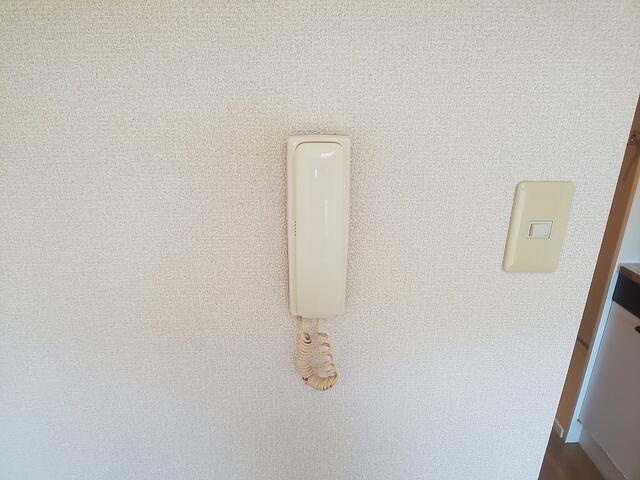 インターホン