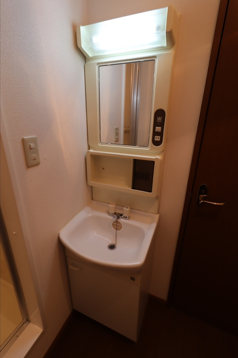 コーポ吉備津の洗面所