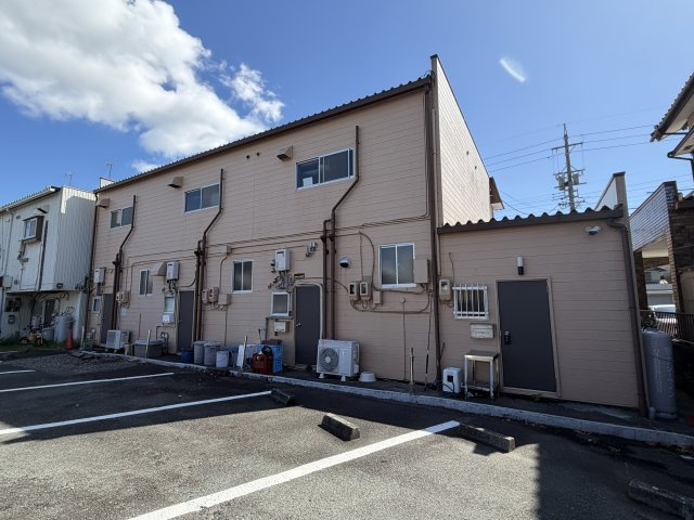 高丘北長谷川様貸事務所西の外観