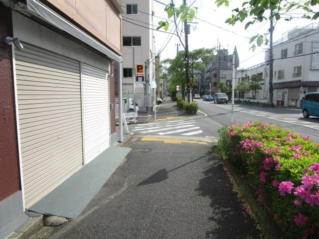 横浜市南区井土ケ谷上町の店舗事務所