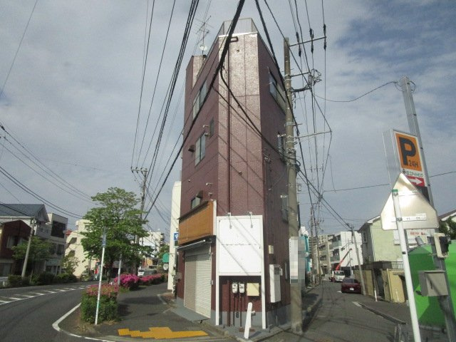 横浜市南区井土ケ谷上町の店舗事務所