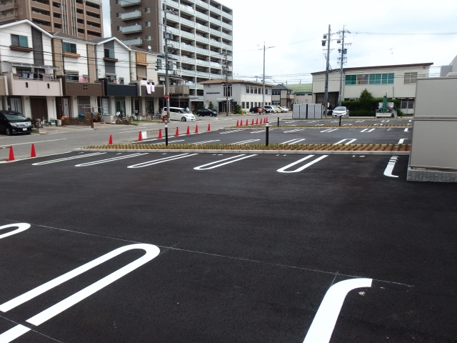 竜美丘フォレストの駐車場